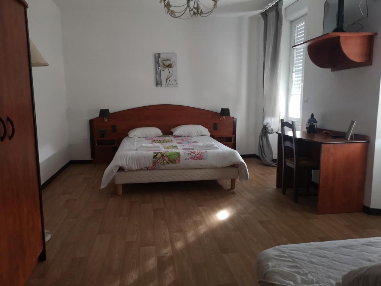 Hôtel Castel d'Olmes Tabre Buitenkant foto