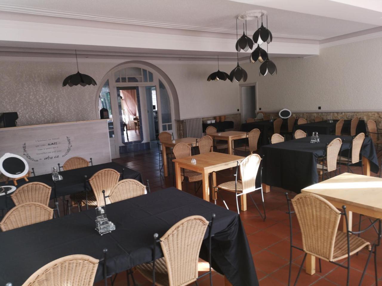 Hôtel Castel d'Olmes Tabre Buitenkant foto